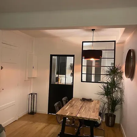 Magnifique Tour Eiffel Apartment *