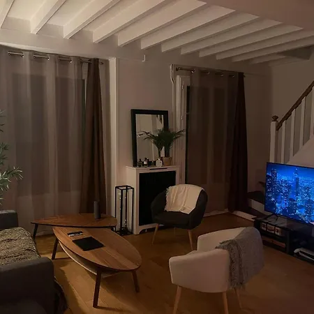 Magnifique Tour Eiffel Apartment